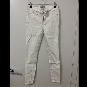 Abercrombie low rise super skinny - size 26R (white)